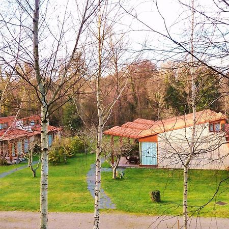 Bungalow Camping Los Manzanos Santa Cruz de Oleiros Esterno foto