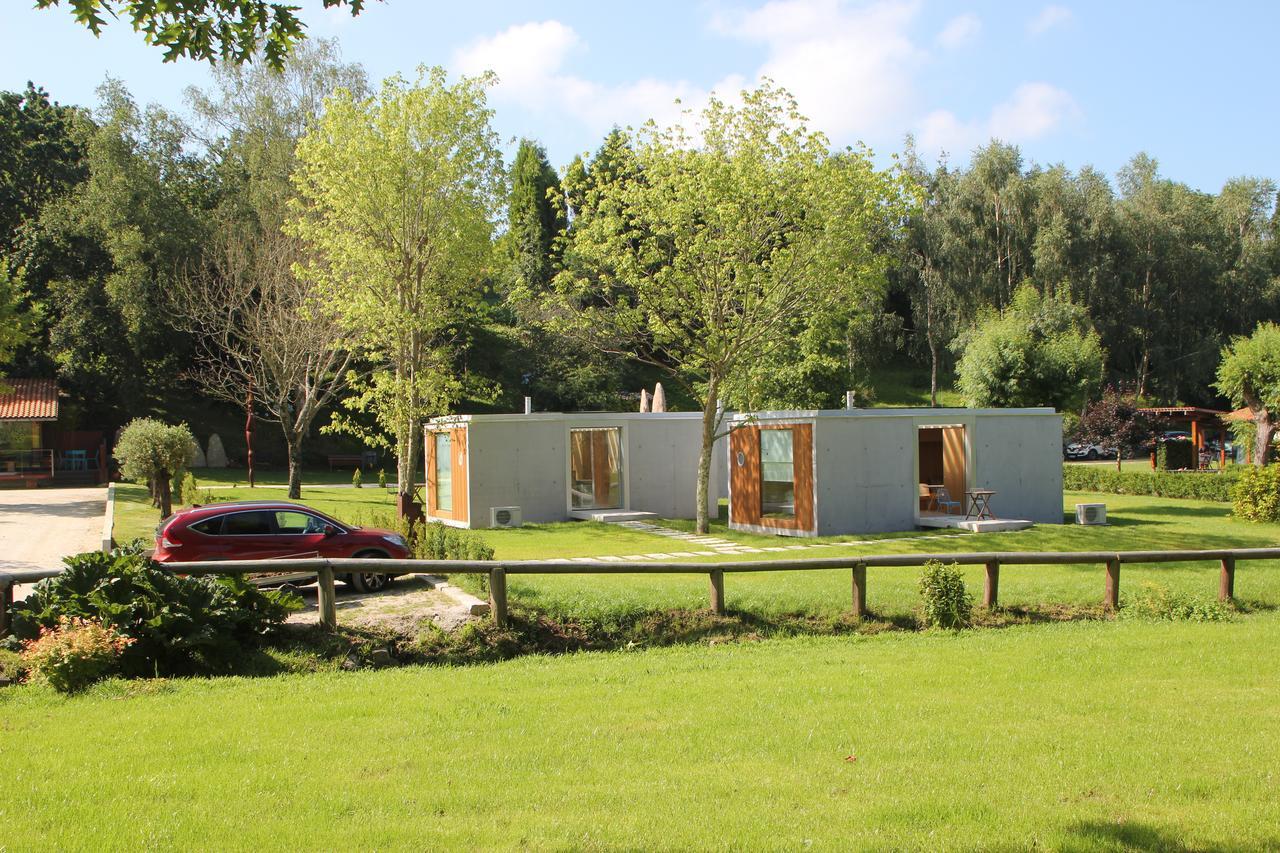Bungalow Camping Los Manzanos Santa Cruz de Oleiros Esterno foto